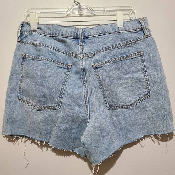 Universal Thread Boyfriend Shorts Size 10/30R - Picture 2 of 10